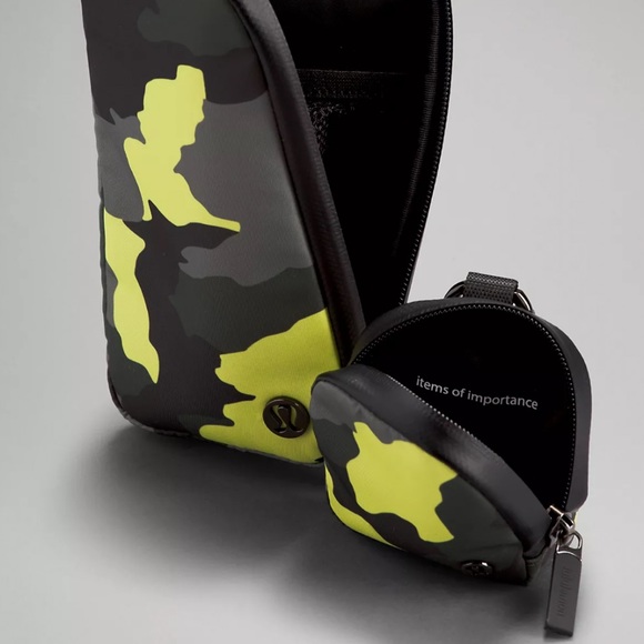 LULULEMON NWT MODULAR PHONE CROSSBODY BAG HERITAGE CAMO NEO MINT MULTI - Picture 2 of 9